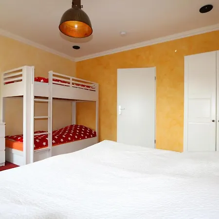 Large Comfortable Apartment, With Several Generations Lägenhet